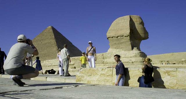 Giza Pyramids IMGP4677.jpg